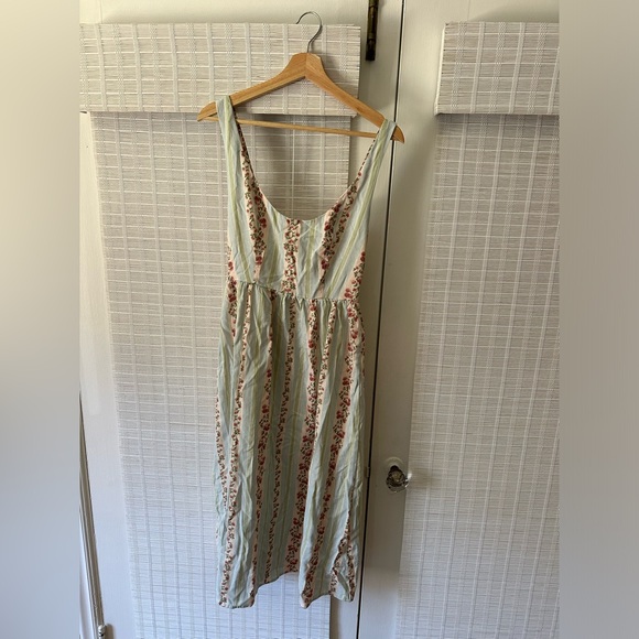 WeWoreWhat Midi Floral Corset Dress - Picture 2 of 4